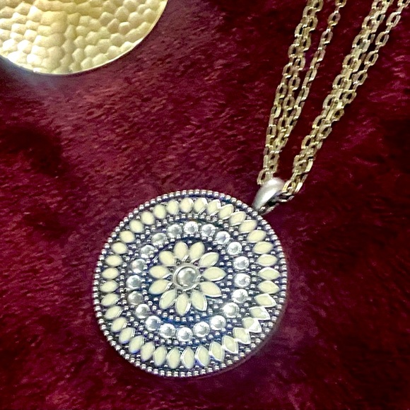 Boho long Silver tone, wire chain and beaded Necklaces with Unique Pendants - Picture 3 of 12